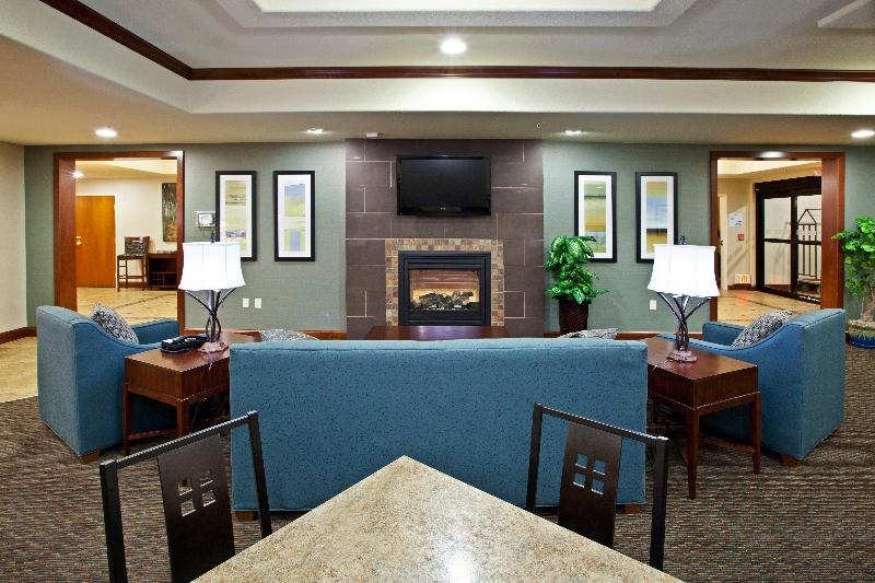 Отель Holiday Inn Express & Suites Ripley, An Ihg