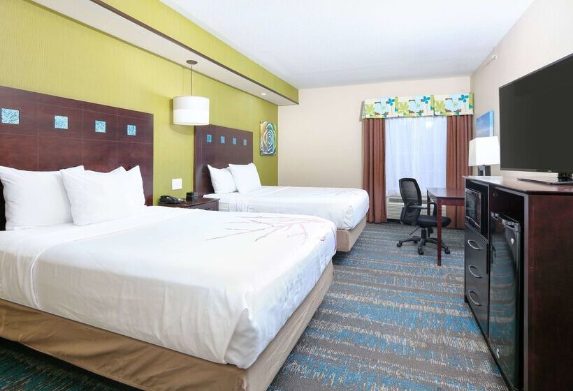 בית מלון כפרי La Quinta By Wyndham Dallas Grand Prairie South