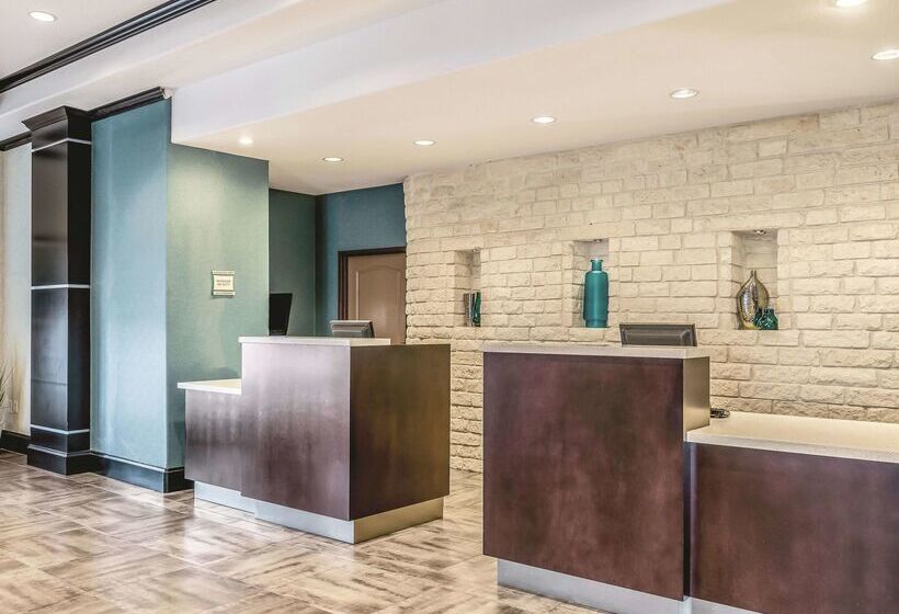 Hôtel La Quinta Inn & Suites By Wyndham Dallas Grand Prairie South