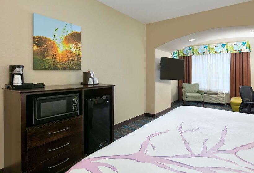 בית מלון כפרי La Quinta By Wyndham Dallas Grand Prairie South