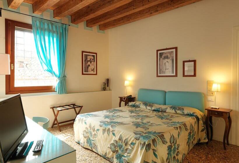 Fotos del hotel Locanda Ai Santi Apostoli:  14