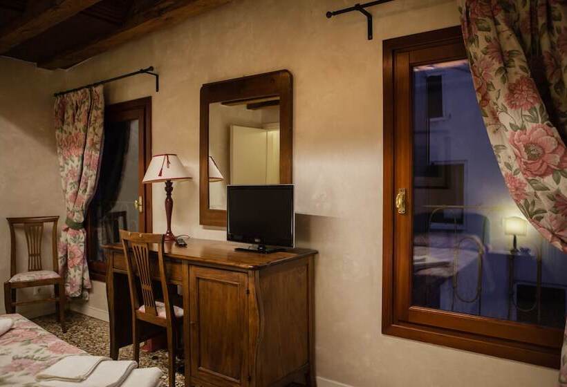 Fotos del hotel Locanda Ai Santi Apostoli:  24