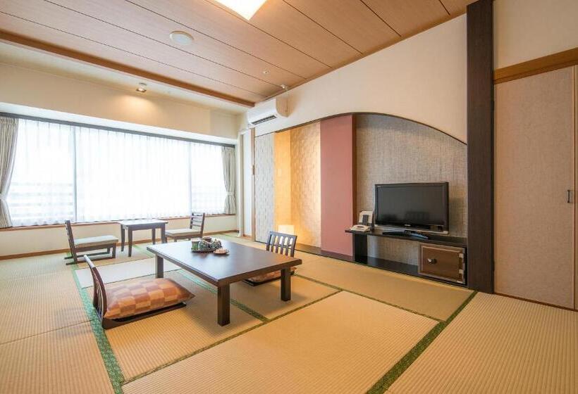 هتل New Welcity Yugawara