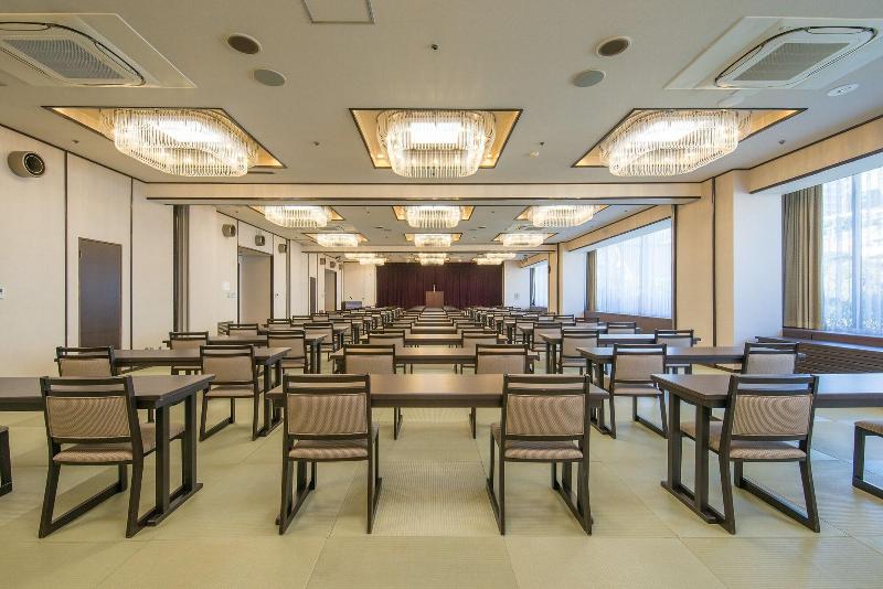 هتل New Welcity Yugawara