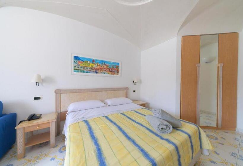 هتل Oriente Suites E Spa