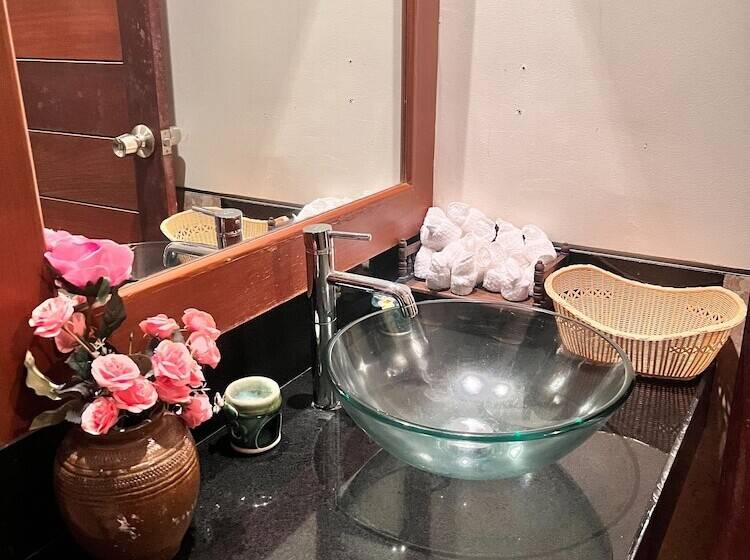 هتل Phunawa Resort Phuket Karon Beach   Sha Plus