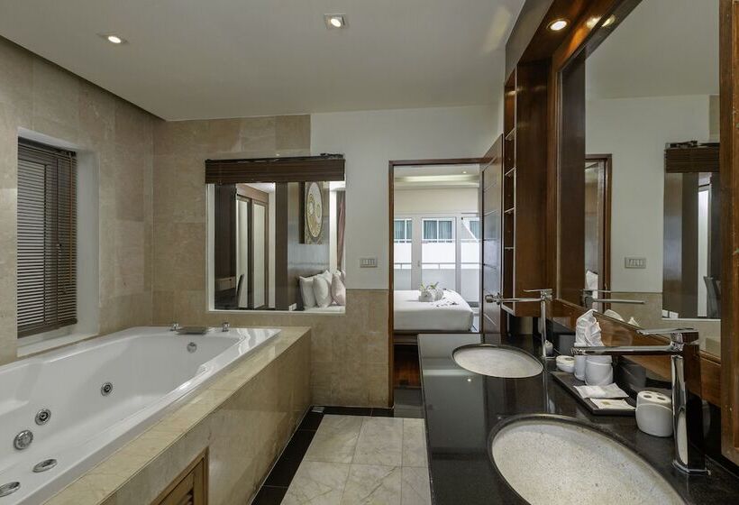 هتل Phunawa Resort Phuket Karon Beach   Sha Plus