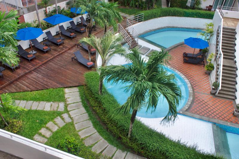 هتل Phunawa Resort Phuket Karon Beach   Sha Plus