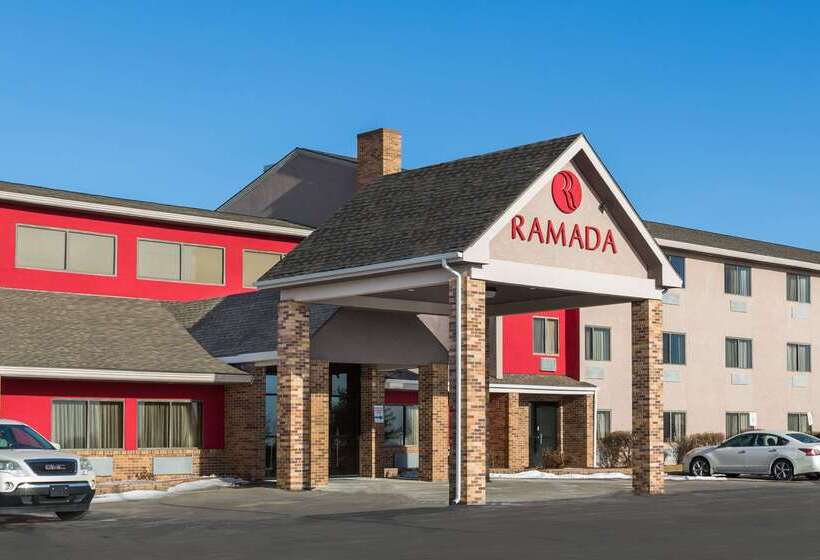 هتل Ramada By Wyndham Platte City Kci Airport