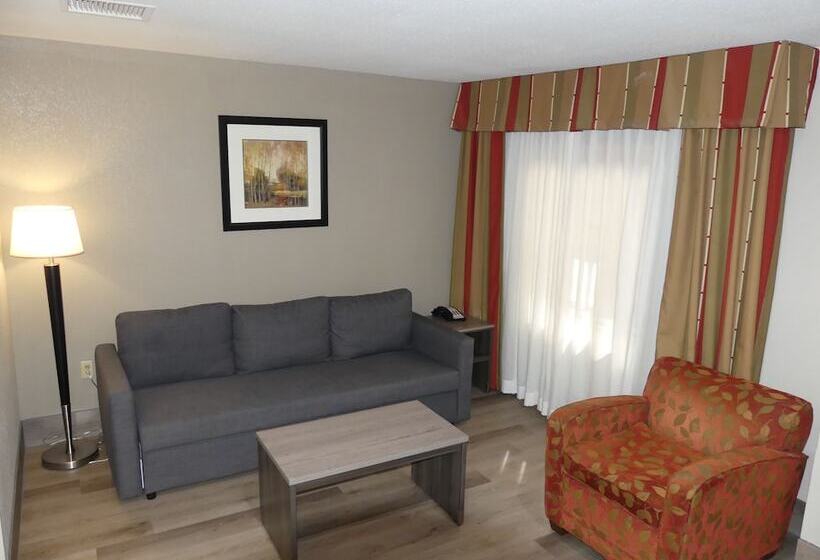 هتل Ramada By Wyndham Platte City Kci Airport