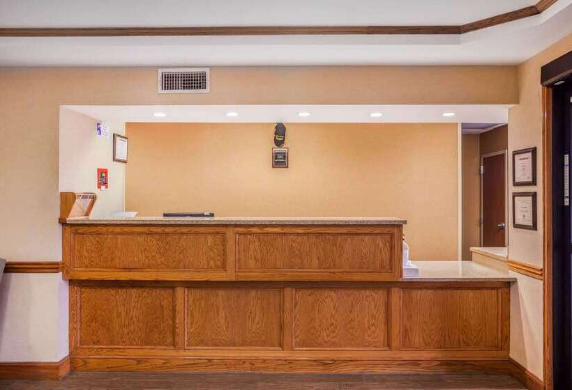 ホテル Tahlequah Inn