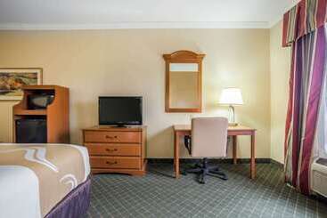 فندق Rodeway Inn Tahlequah