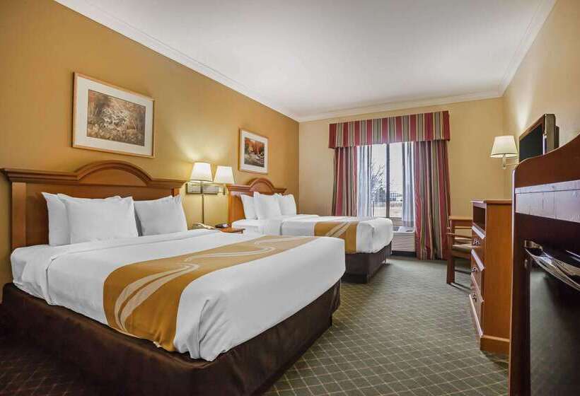 ホテル Tahlequah Inn