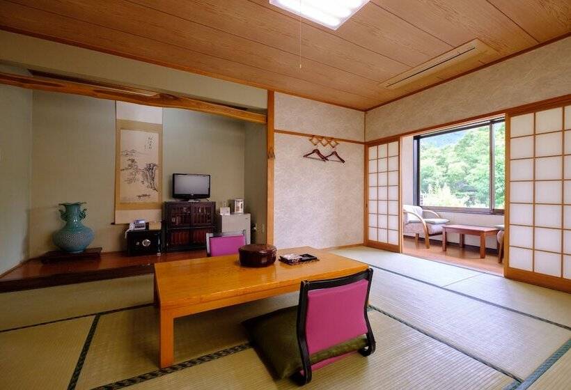 Hotel Ryokan Nobiru Sansou