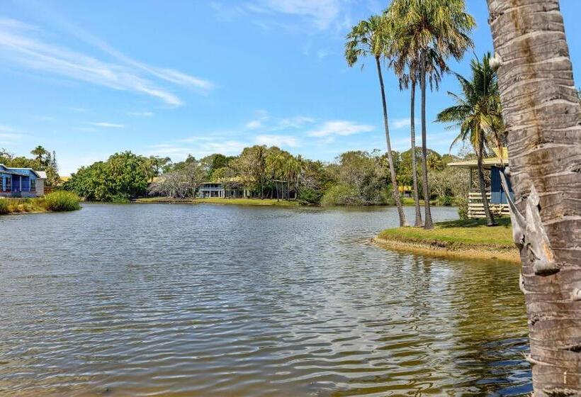 هتل Sanctuary Lakes Fauna Retreat