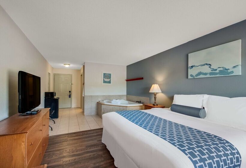 Surestay Plus Hotel By Best Western Berkeley Springs