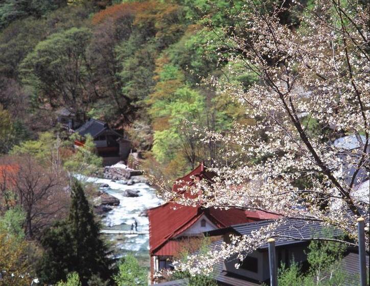 هتل Takaragawa Onsen Ousenkaku