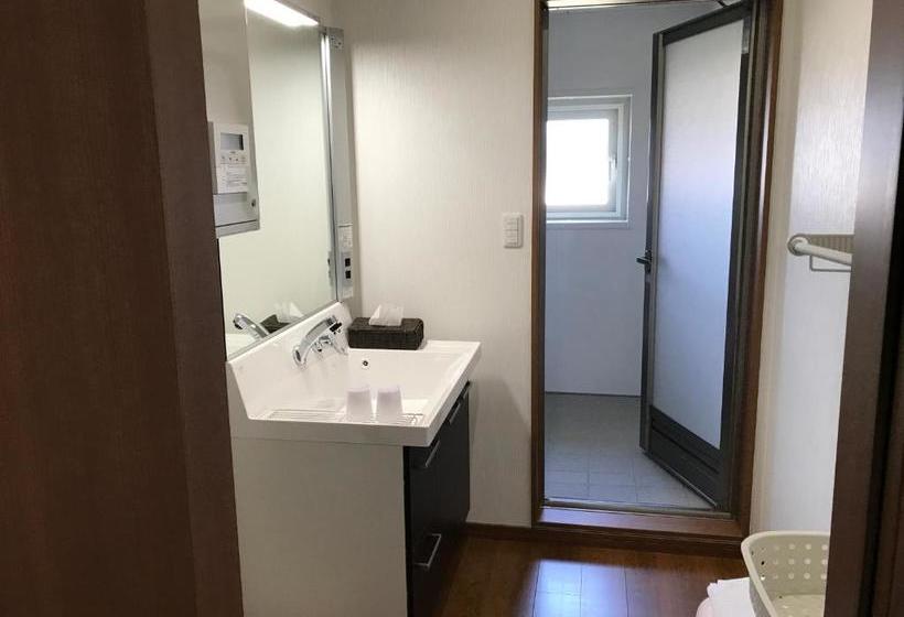 Tsuru Apartments