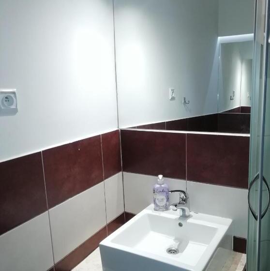 Hostel Orange Plus