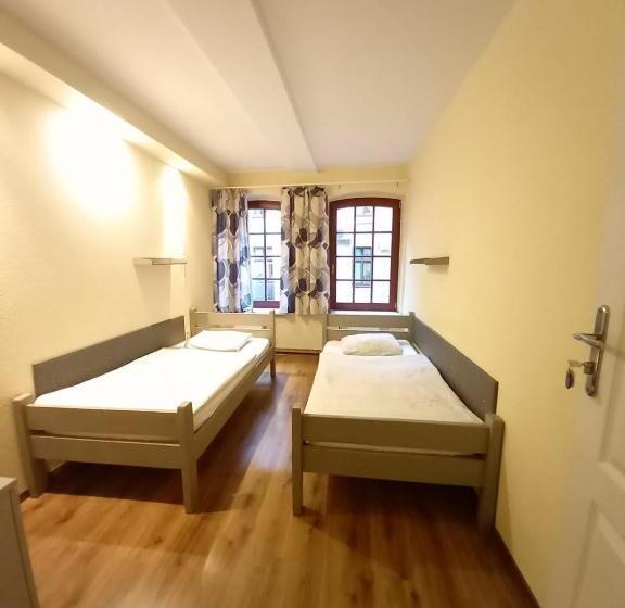 Hostel Orange