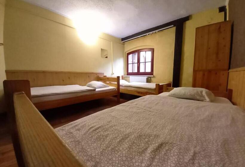 Hostel Orange