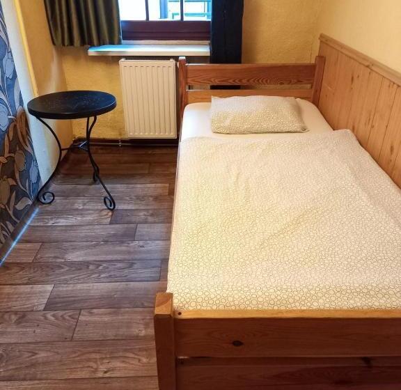 Hostel Orange