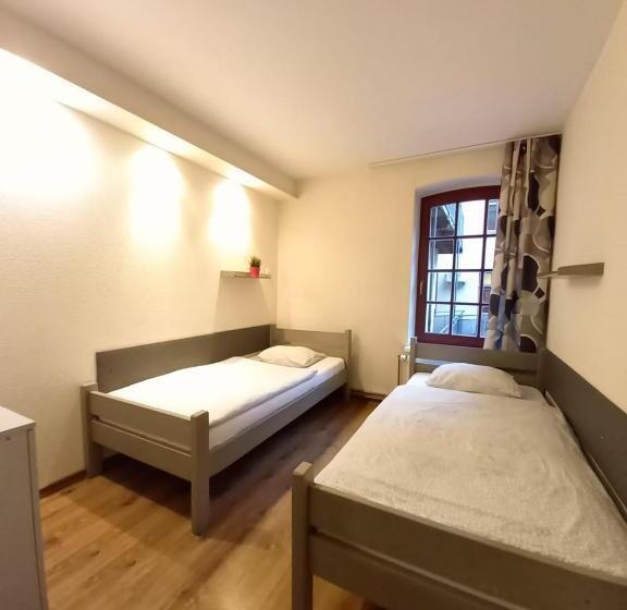 Hostel Orange