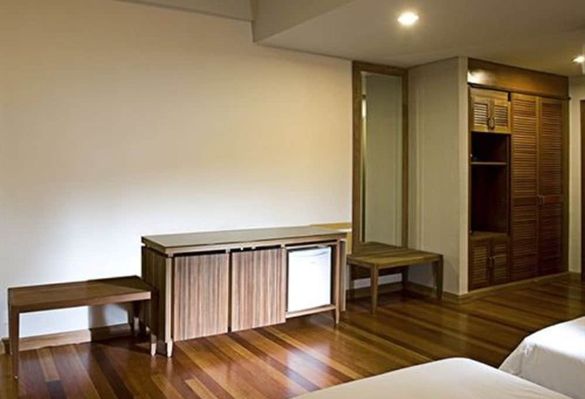 Отель Belum Rainforest Resort