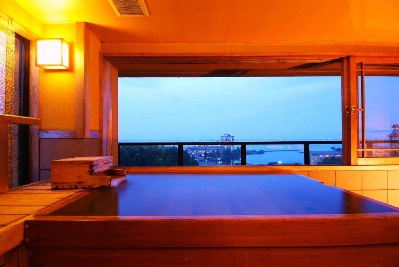 هتل Biwako Hanakaido