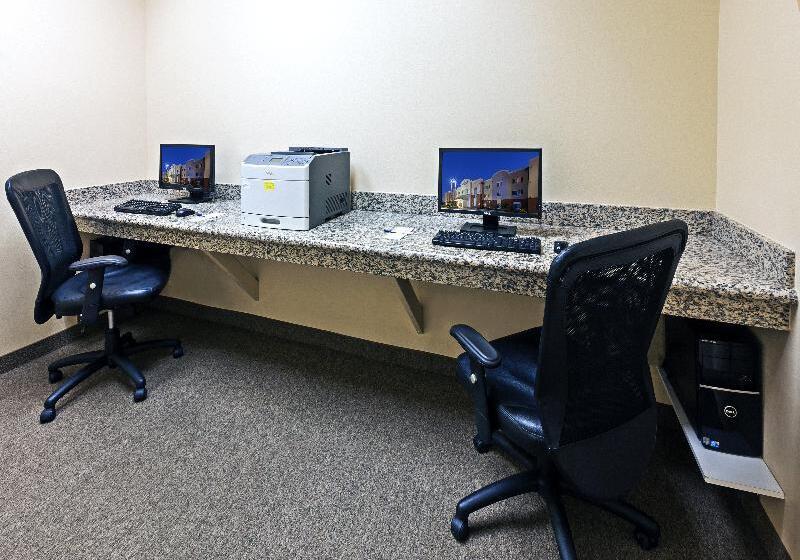 בית מלון כפרי Candlewood Suites Baytown, An Ihg