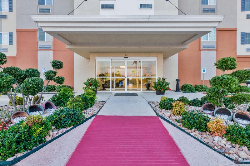 هتل Candlewood Suites Decatur Medical Center, An Ihg