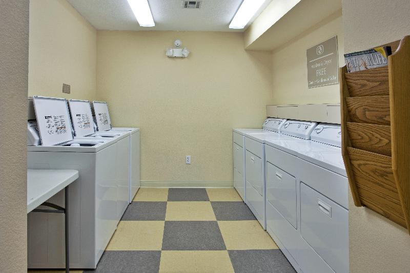 هتل Candlewood Suites Lake Charles Sulphur, An Ihg