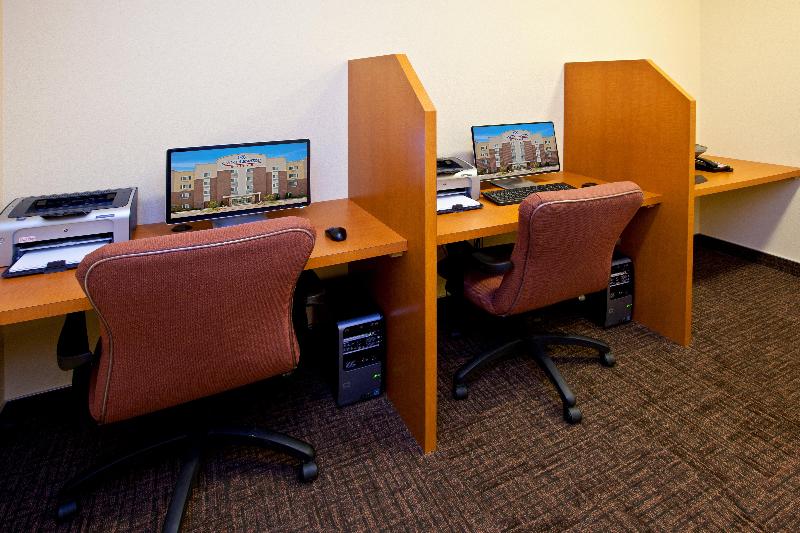 Отель Candlewood Suites Louisville North, An Ihg
