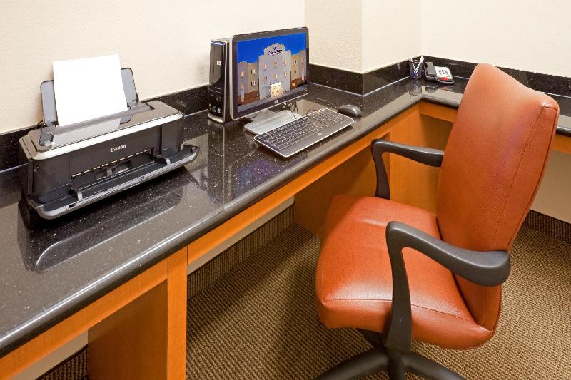 בית מלון כפרי Candlewood Suites Mount Pleasant, An Ihg