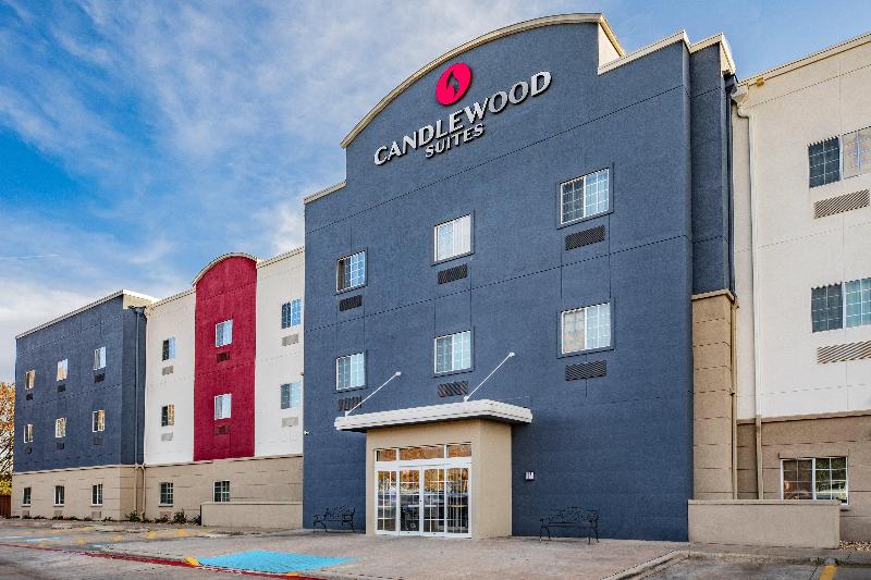 Отель Candlewood Suites Mount Pleasant, An Ihg