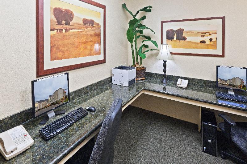 هتل Candlewood Suites Wichita Falls At Maurine Street By Ihg