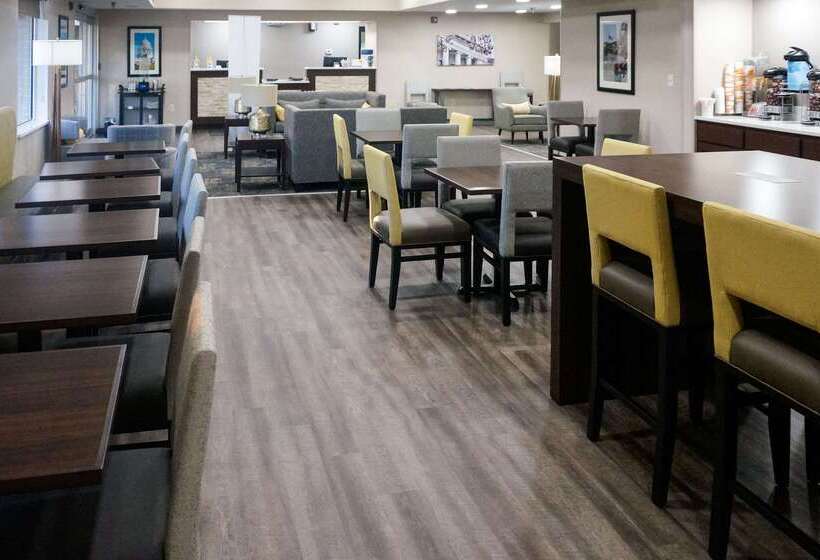 هتل Comfort Inn & Suites Conway