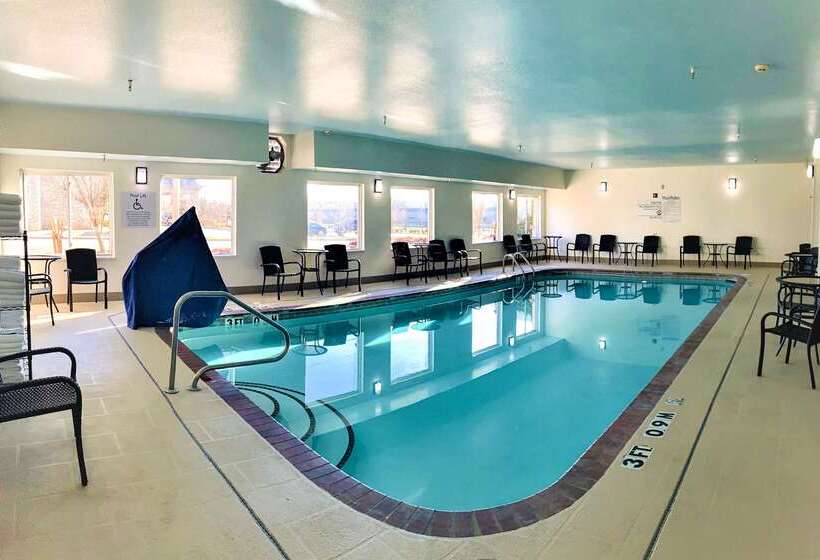 هتل Comfort Inn & Suites Conway