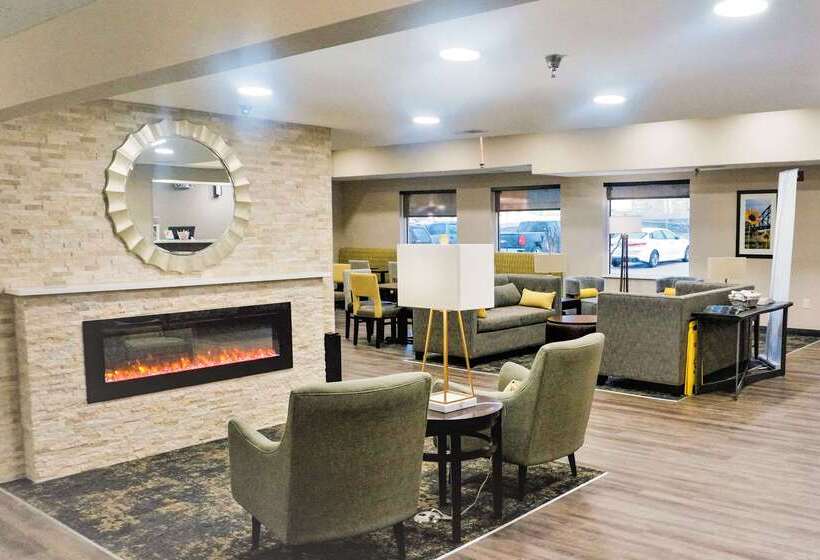 هتل Comfort Inn & Suites Conway