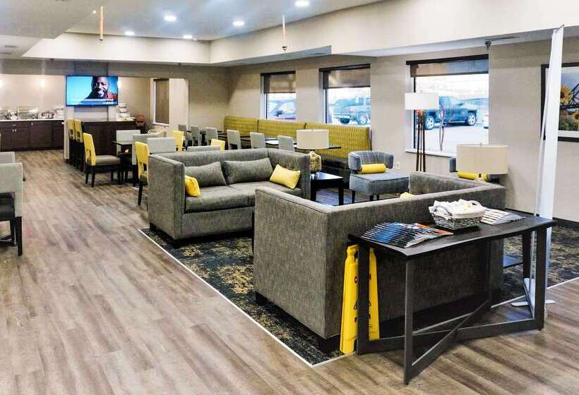 هتل Comfort Inn & Suites Conway