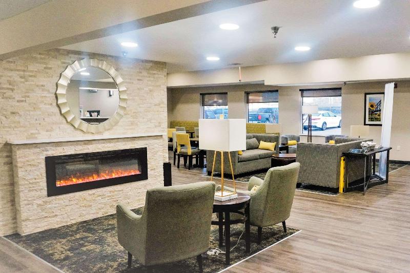 هتل Comfort Inn & Suites Conway