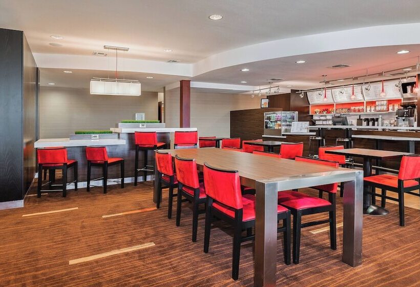 هتل Courtyard By Marriott Corpus Christi