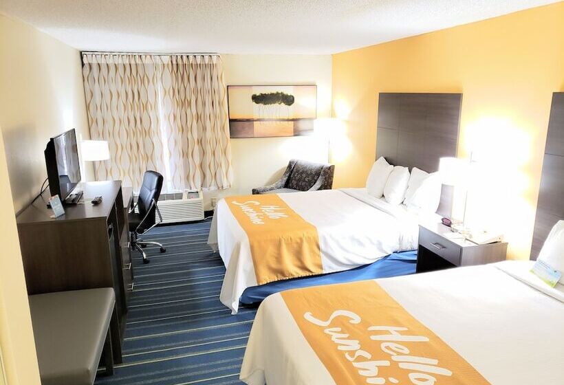 هتل Days Inn By Wyndham Burlington East