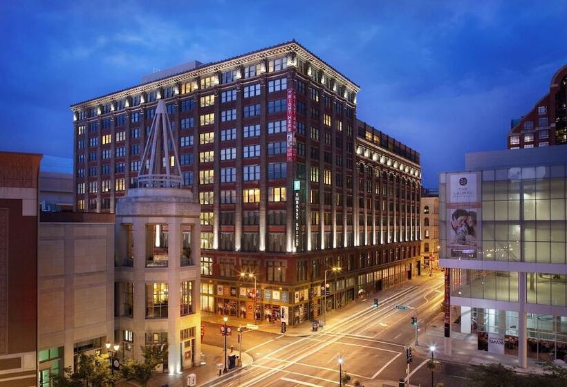 هتل Embassy Suites By Hilton St. Louis Downtown