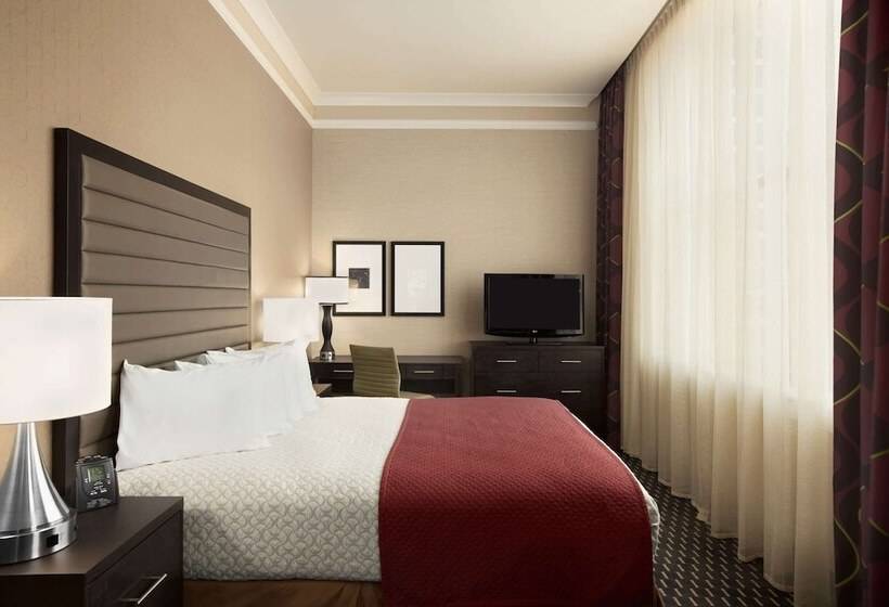 هتل Embassy Suites By Hilton St. Louis Downtown