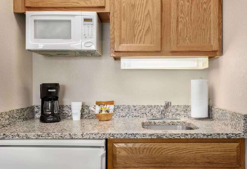 هتل Hawthorn Extended Stay By Wyndham Decatur