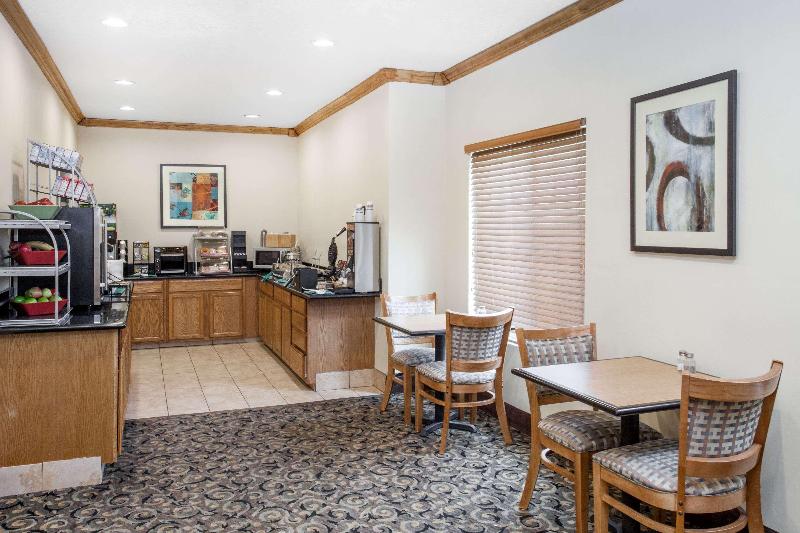 هتل Hawthorn Extended Stay By Wyndham Decatur