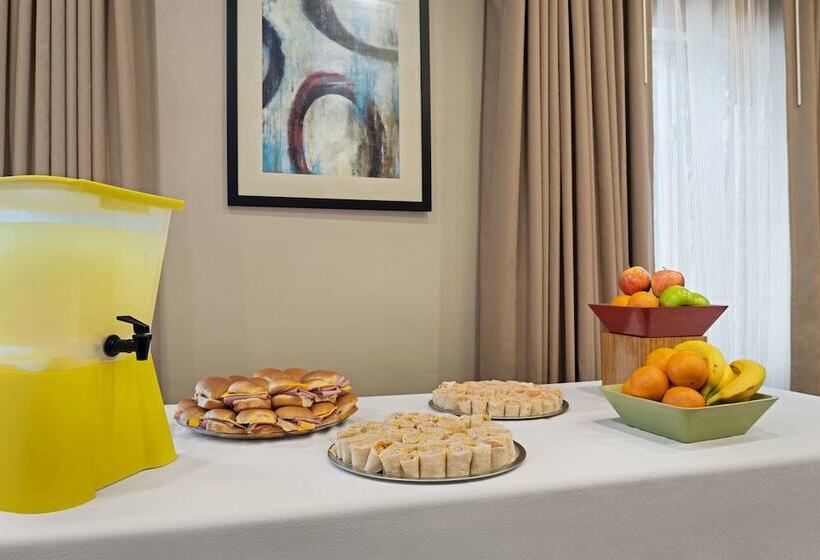 هتل Hawthorn Extended Stay By Wyndham Decatur