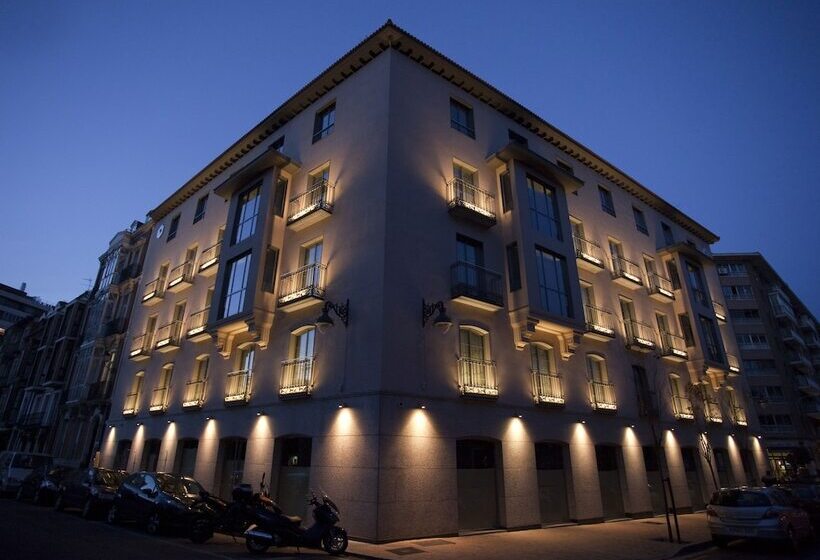 Hotel Nexus Valladolid Suites &