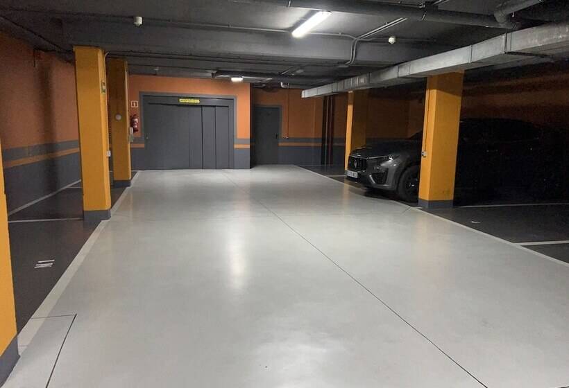 هتل Nexus Valladolid Suites &